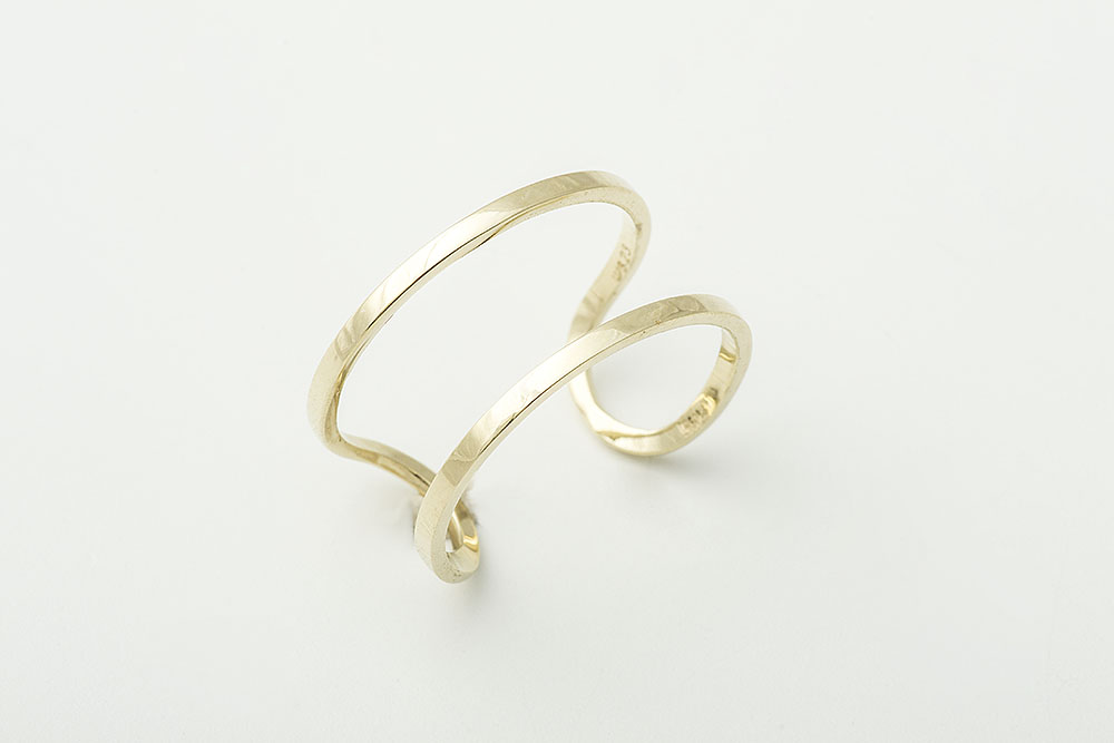 Χρυσό Δαχτυλίδι Κ14, Φαρδύ, Με Λουστρέ Επιφάνεια.