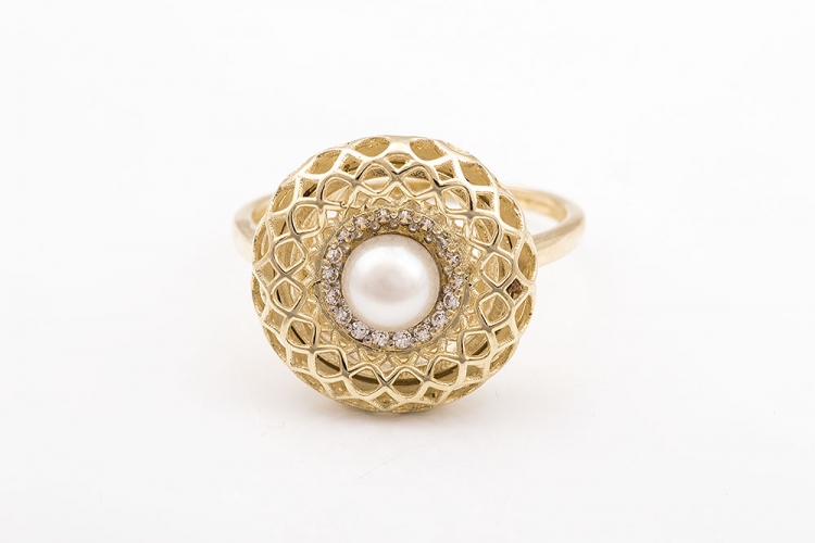 Χρυσό δαχτυλίδι Κ14 με μαργαριτάρι.