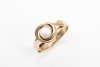 Χρυσό δαχτυλίδι Κ14 κόμπος με μαργαριτάρι.